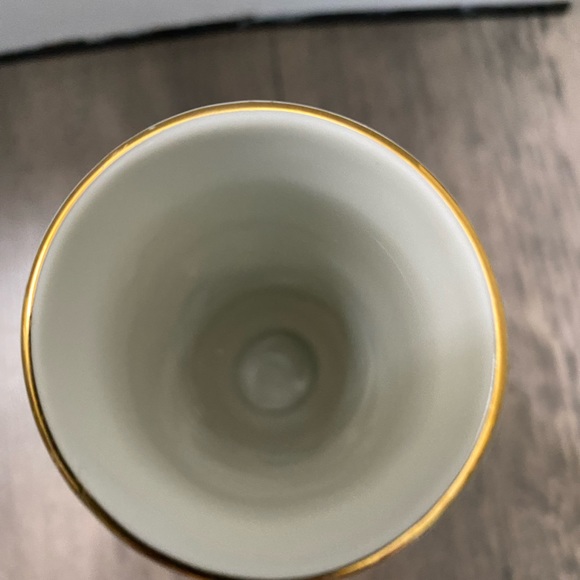 Otagiri Iris Bouquet porcelain vase made in Japan from the 1980’s Vintage - Picture 6 of 9